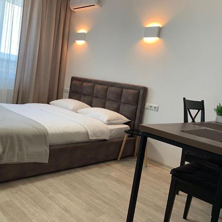 Святобор LUX Apartments Киев Екстериор снимка