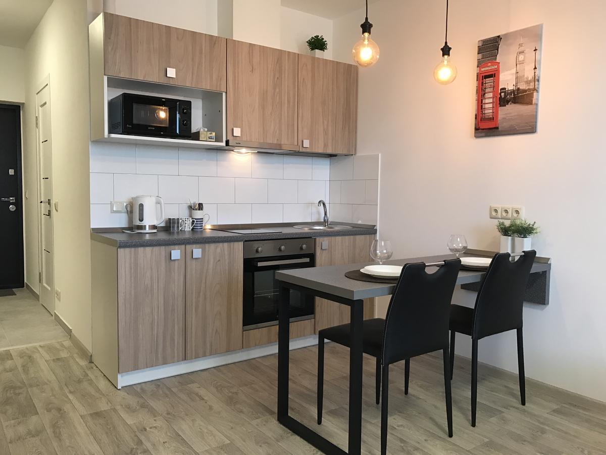 Святобор LUX Apartments Киев Екстериор снимка