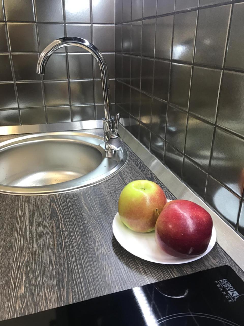 Святобор LUX Apartments Киев Екстериор снимка