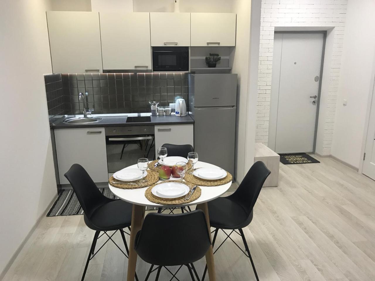 Святобор LUX Apartments Киев Екстериор снимка