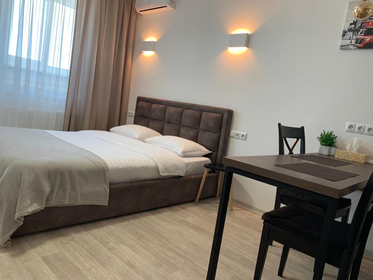 Святобор LUX Apartments Киев Екстериор снимка
