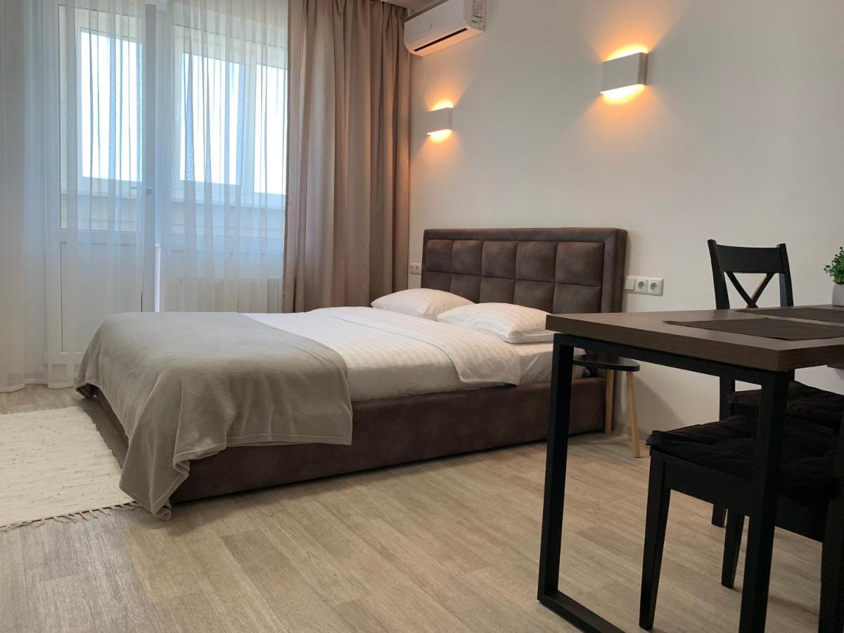 Святобор LUX Apartments Киев Екстериор снимка
